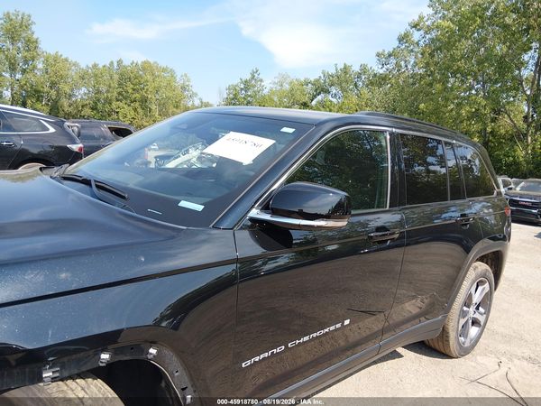 2024 JEEP GRAND CHEROKEE LIMITED 4X4 — I117