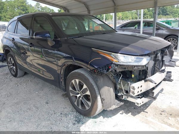 2020 TOYOTA HIGHLANDER XLE — I1