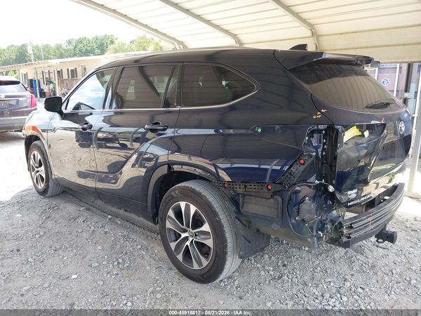2020 TOYOTA HIGHLANDER XLE — I3