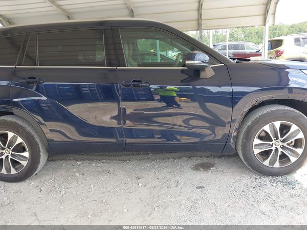 2020 TOYOTA HIGHLANDER XLE — I116