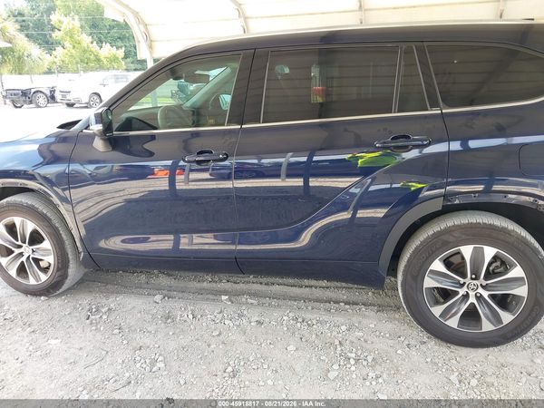 2020 TOYOTA HIGHLANDER XLE — I117