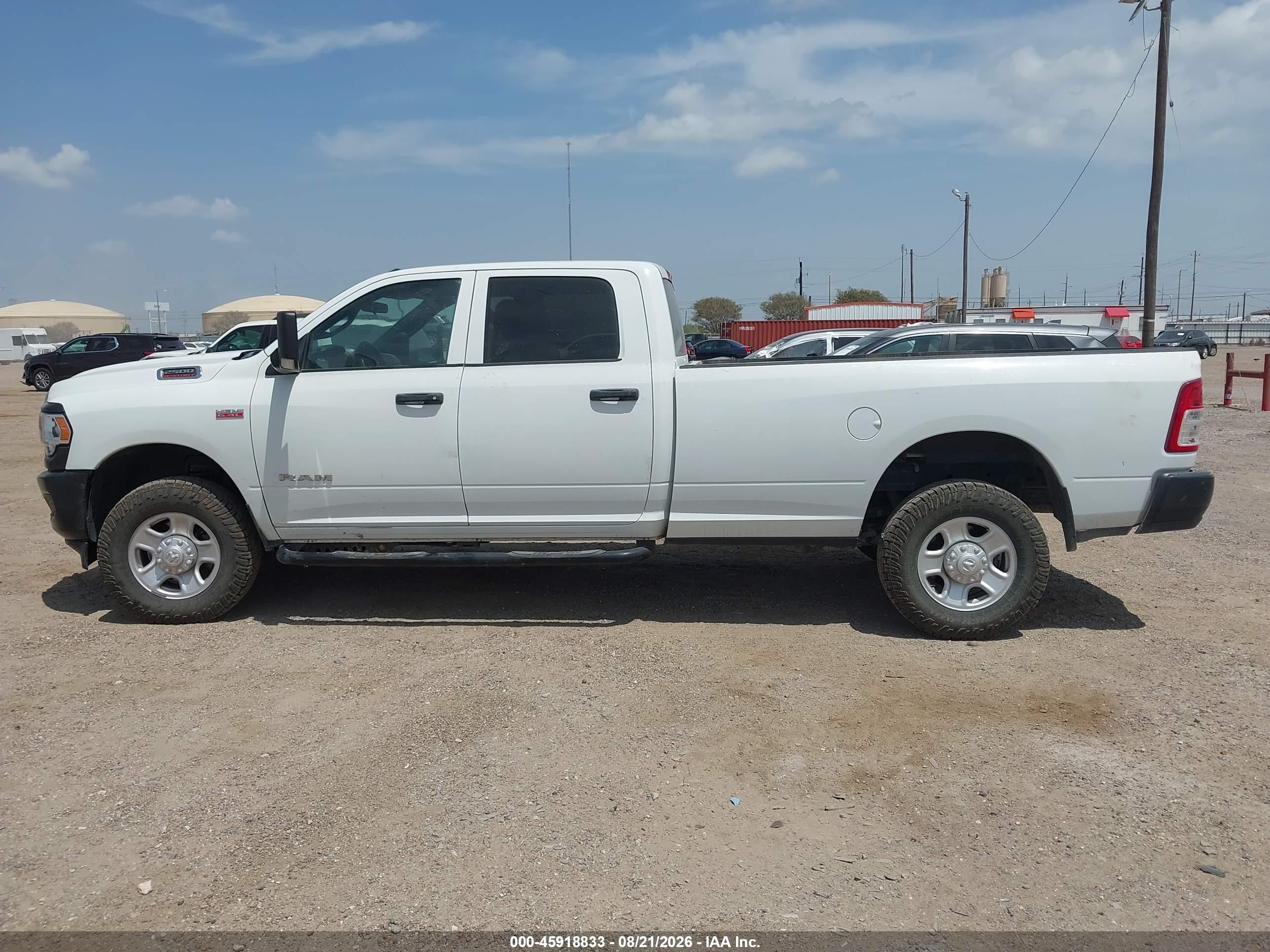 2022 RAM 2500 TRADESMAN  4X4 8' BOX