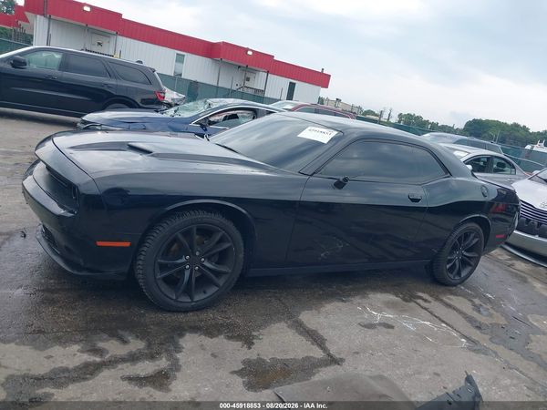 2016 DODGE CHALLENGER SXT