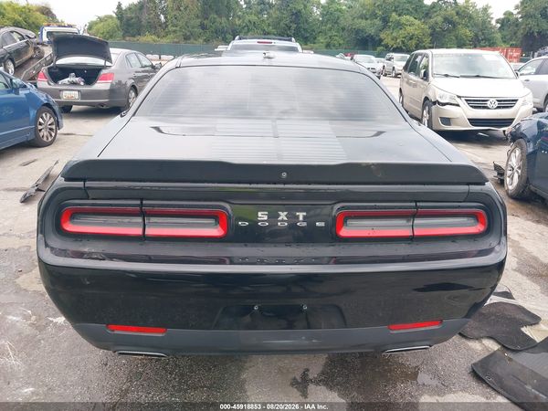 2016 DODGE CHALLENGER SXT