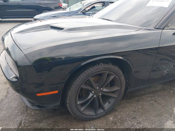 2016 DODGE CHALLENGER SXT