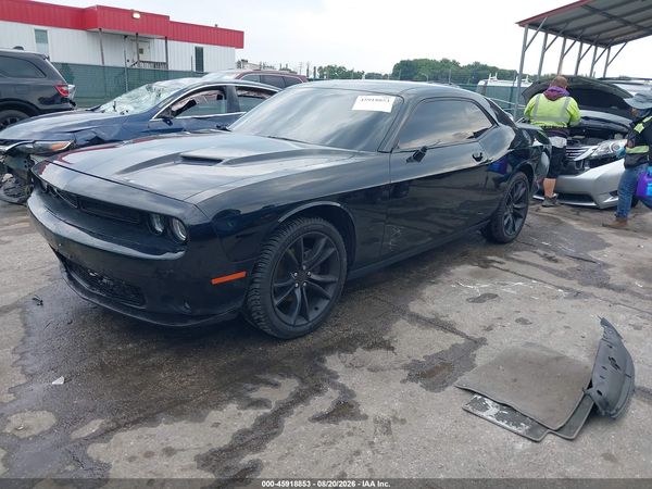 2016 DODGE CHALLENGER SXT