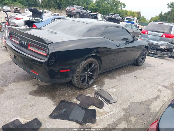2016 DODGE CHALLENGER SXT