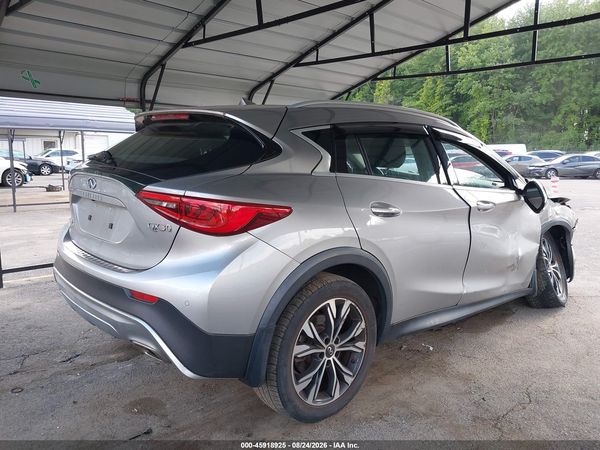 2019 INFINITI QX30 LUXE — I4