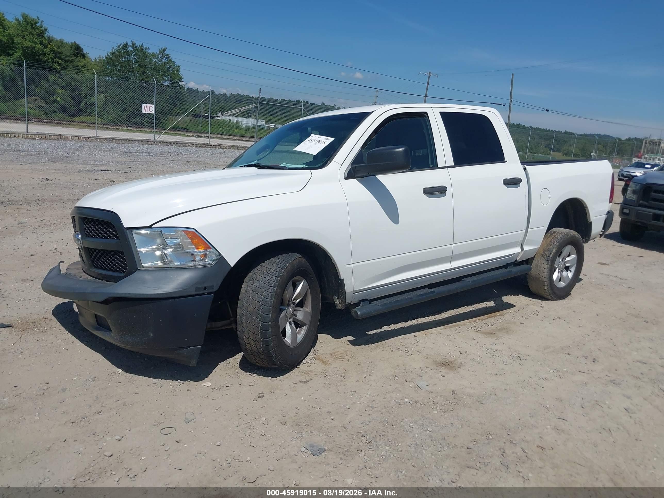 2019 RAM 1500 CLASSIC TRADESMAN  4X4 5'7 BOX — I2