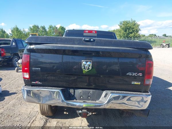 2018 RAM 1500 SLT  4X4 6'4 BOX