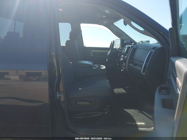 2018 RAM 1500 SLT  4X4 6'4 BOX