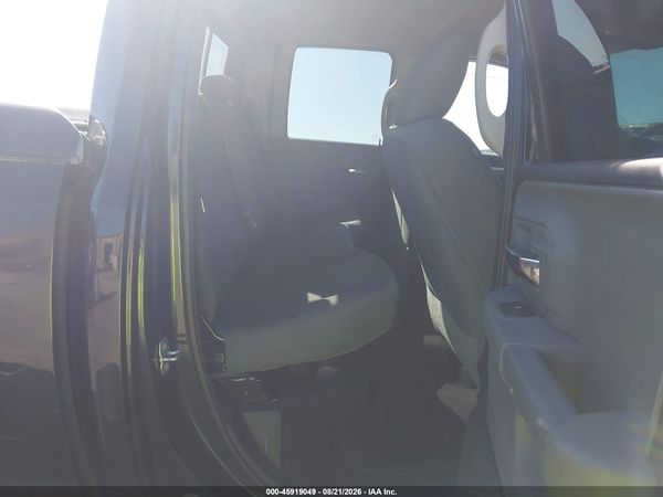 2018 RAM 1500 SLT  4X4 6'4 BOX
