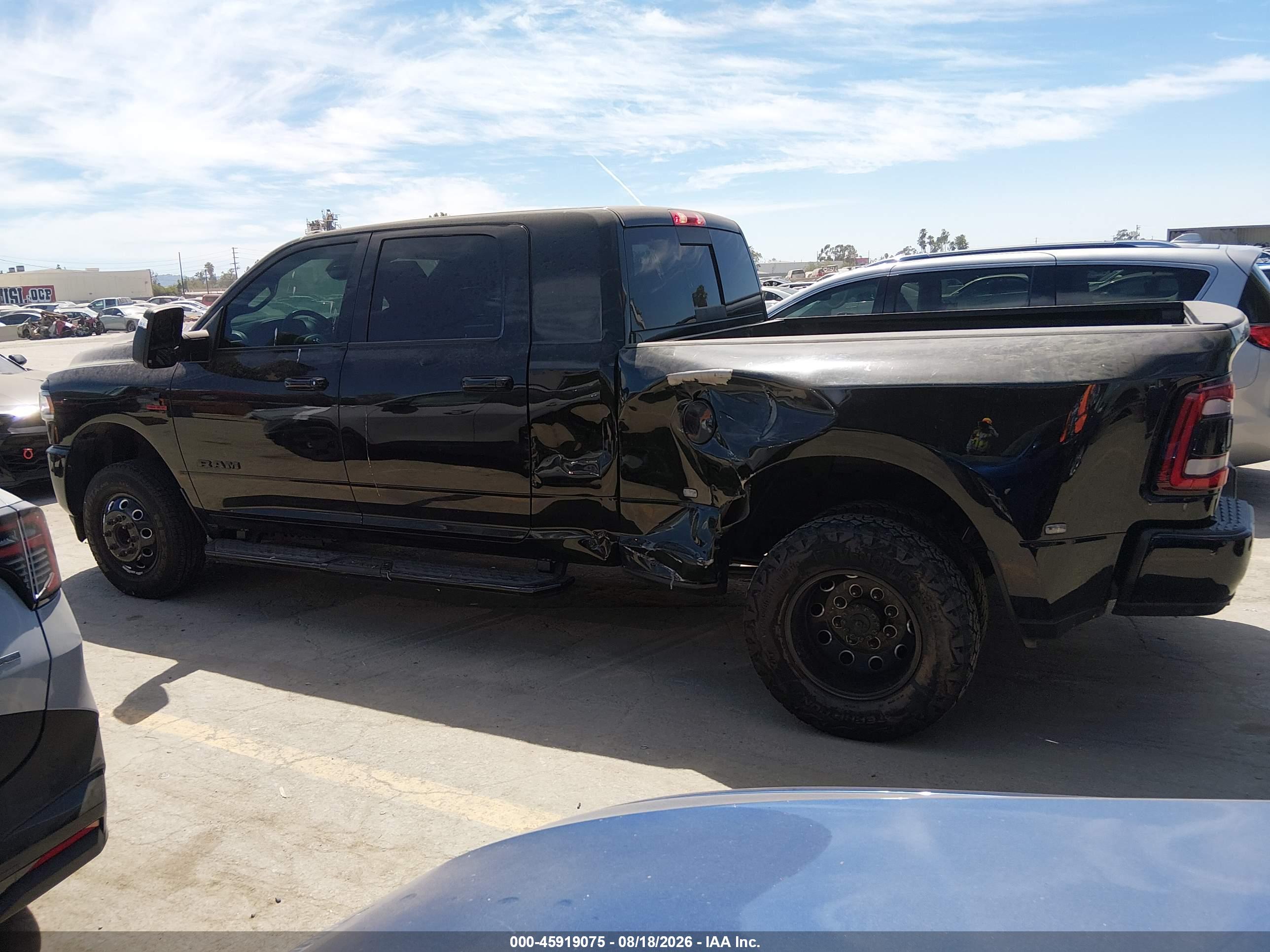 2024 RAM 3500 LARAMIE  4X4 6'4 BOX