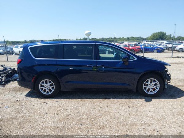 2018 CHRYSLER PACIFICA LX — I116