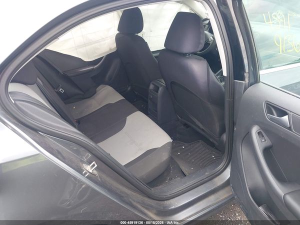 2017 VOLKSWAGEN JETTA 1.4T S — I8