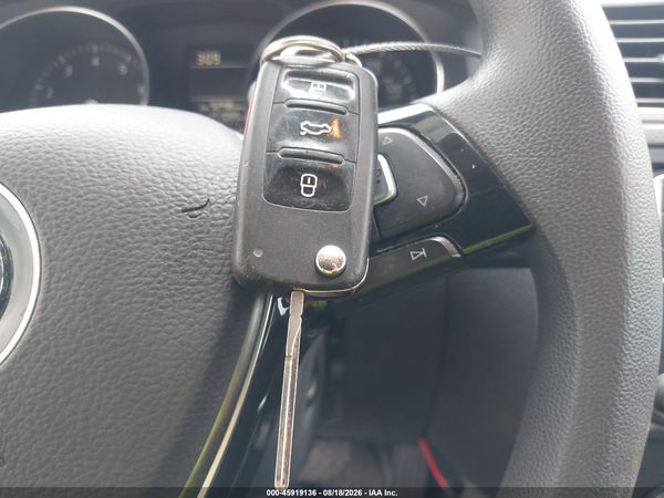 2017 VOLKSWAGEN JETTA 1.4T S — I11