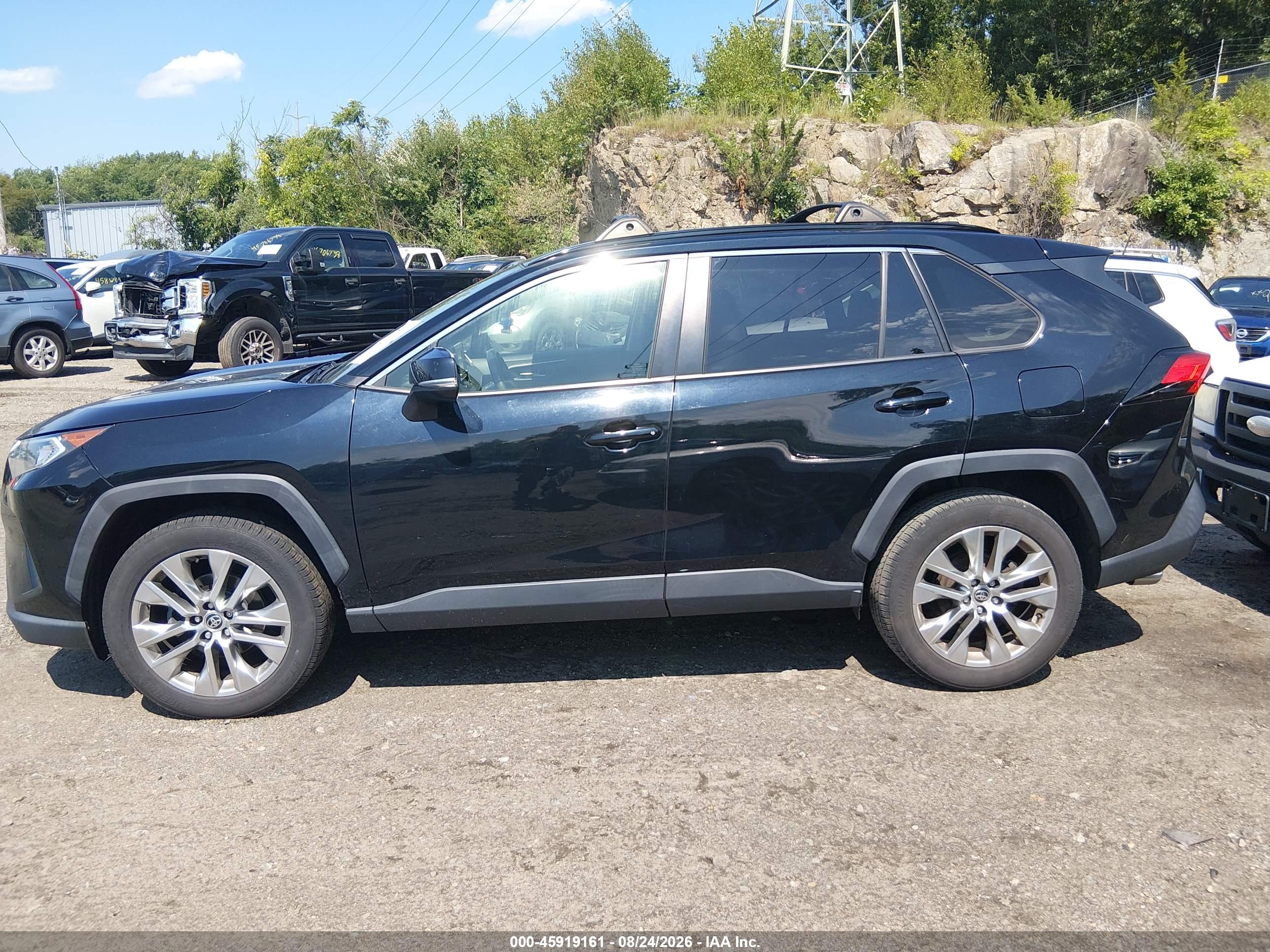 2021 TOYOTA RAV4 XLE PREMIUM