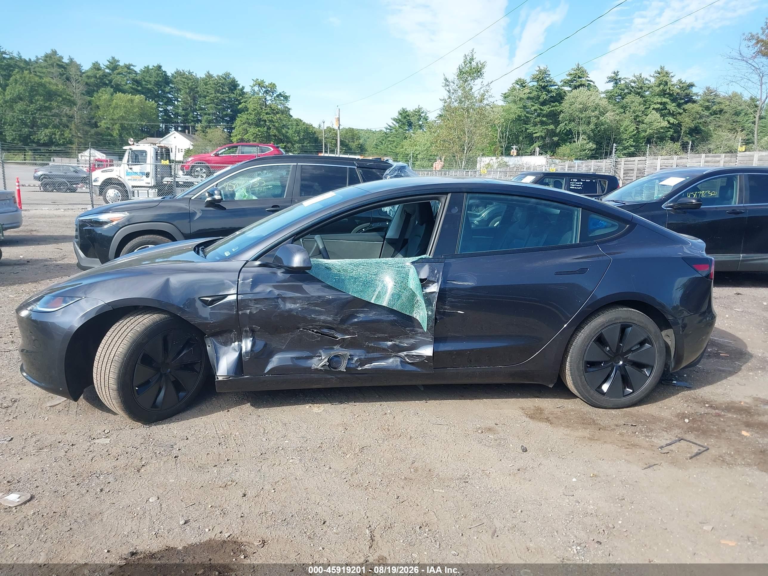 2024 TESLA MODEL 3