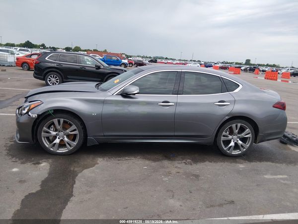 2019 INFINITI Q70 3.7X LUXE