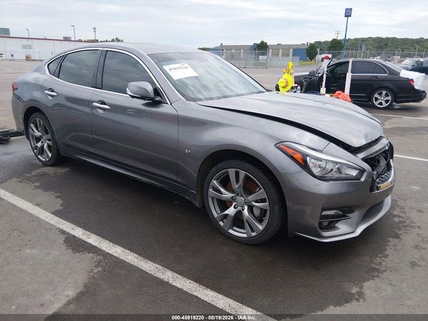 2019 INFINITI Q70 3.7X LUXE