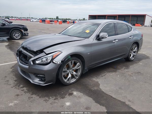 2019 INFINITI Q70 3.7X LUXE