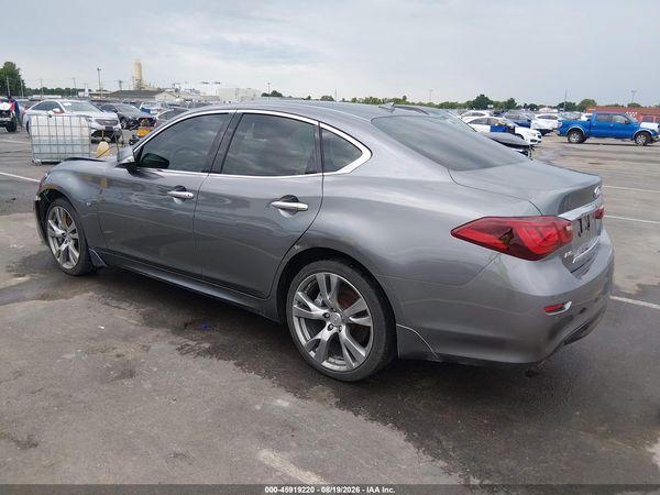 2019 INFINITI Q70 3.7X LUXE