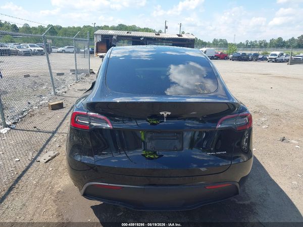 2025 TESLA MODEL Y