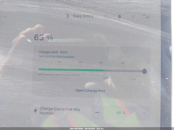 2025 TESLA MODEL Y