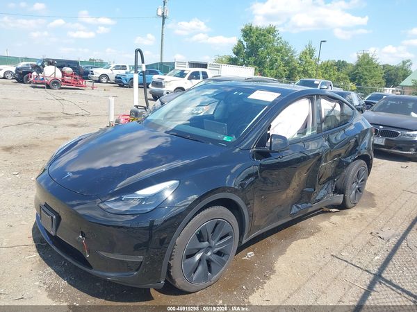 2025 TESLA MODEL Y