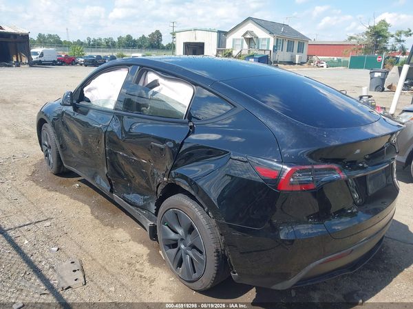 2025 TESLA MODEL Y