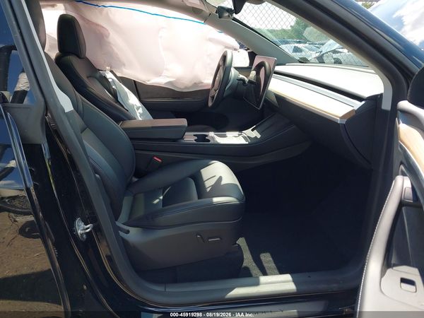 2025 TESLA MODEL Y