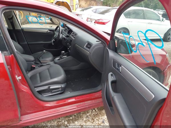 2017 VOLKSWAGEN JETTA 1.4T SE — I5