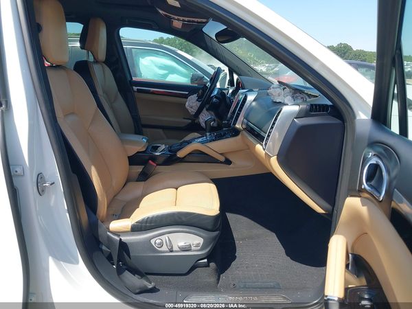 2018 PORSCHE CAYENNE Base / Platinum Edition