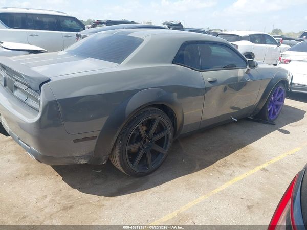 2017 DODGE CHALLENGER SXT — I4