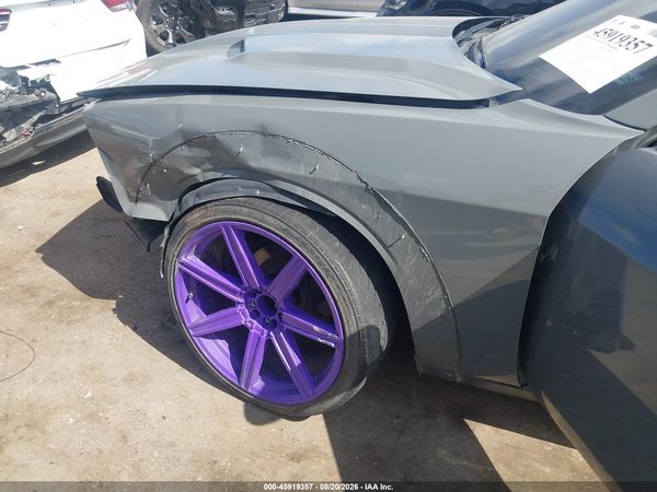 2017 DODGE CHALLENGER SXT — I6