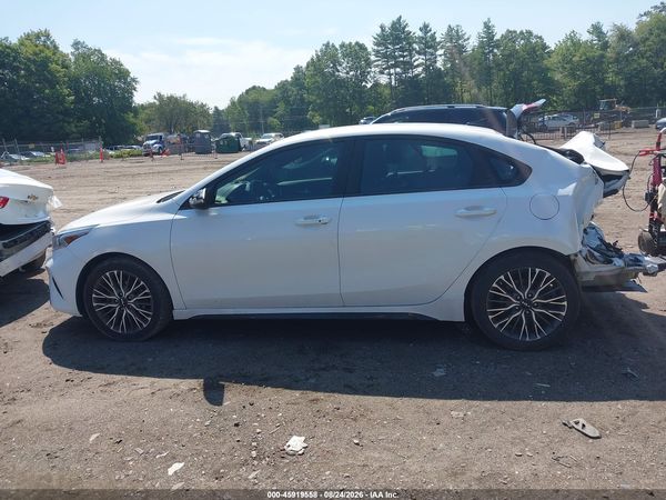 2022 KIA FORTE GT-LINE — I117