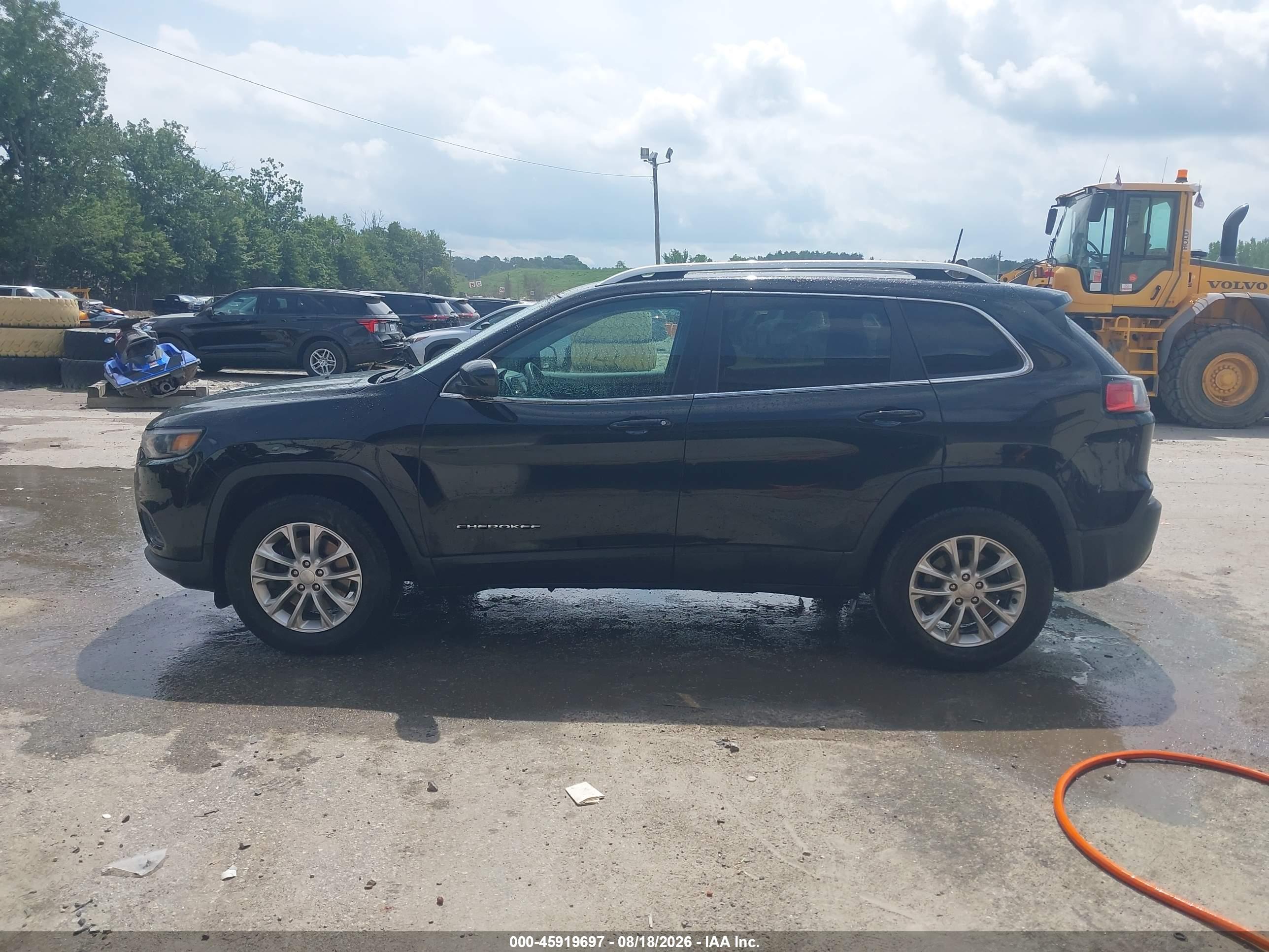 2019 JEEP CHEROKEE LATITUDE 4X4