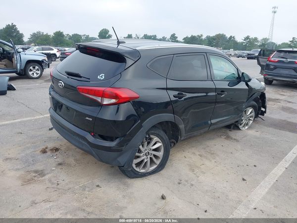 2017 HYUNDAI TUCSON SE