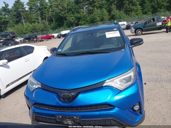 2018 TOYOTA RAV4 SE