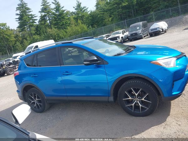2018 TOYOTA RAV4 SE