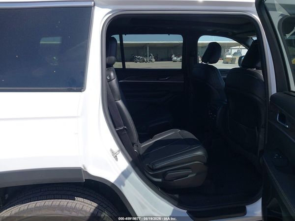 2024 JEEP GRAND CHEROKEE L LIMITED 4X4 — I8