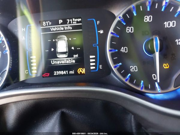 2020 CHRYSLER PACIFICA TOURING L — I7