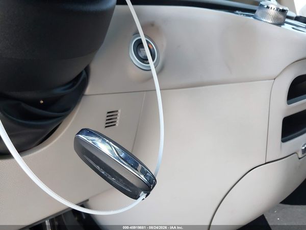 2020 CHRYSLER PACIFICA TOURING L — I11