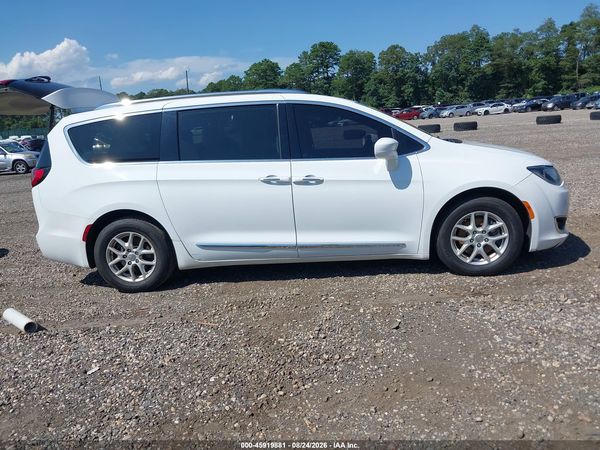 2020 CHRYSLER PACIFICA TOURING L — I116