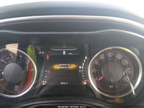 2017 DODGE CHALLENGER SXT — I7