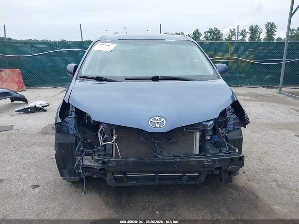 2015 TOYOTA SIENNA XLE/LIMITED