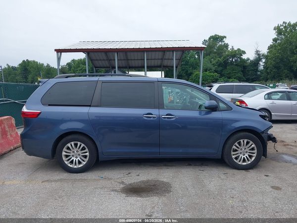 2015 TOYOTA SIENNA XLE/LIMITED