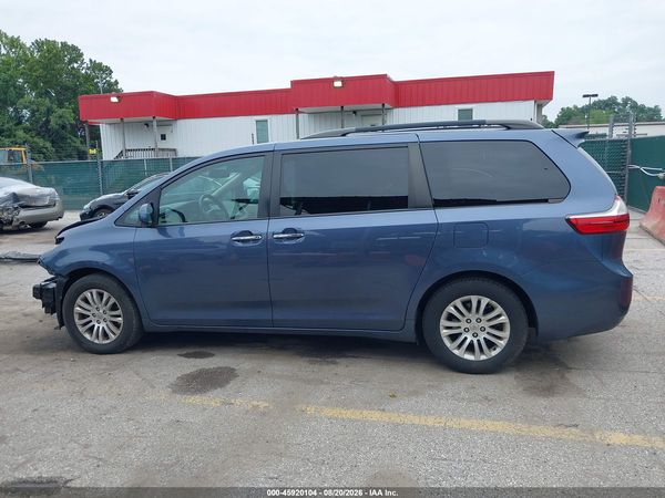 2015 TOYOTA SIENNA XLE/LIMITED