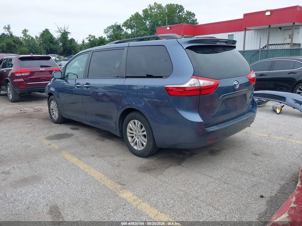 2015 TOYOTA SIENNA XLE/LIMITED
