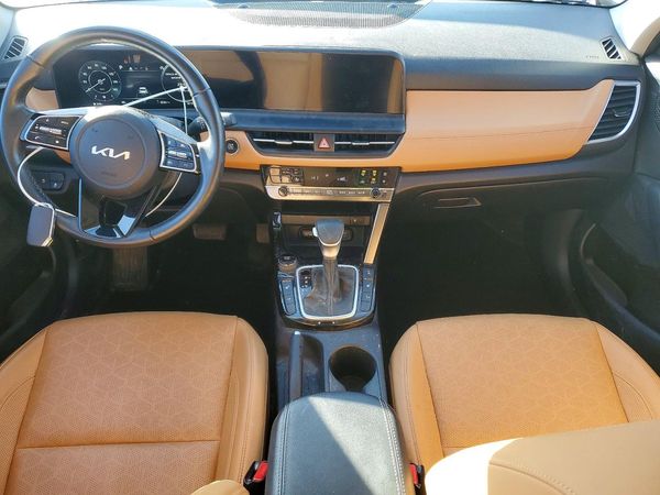 2024 KIA SELTOS EX